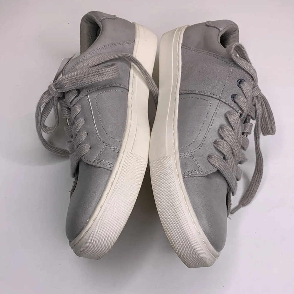 STYLUS Men’s Sneakers Gray Suede Trim SAUNTER Memory Foam Insoles NWT 8 Med